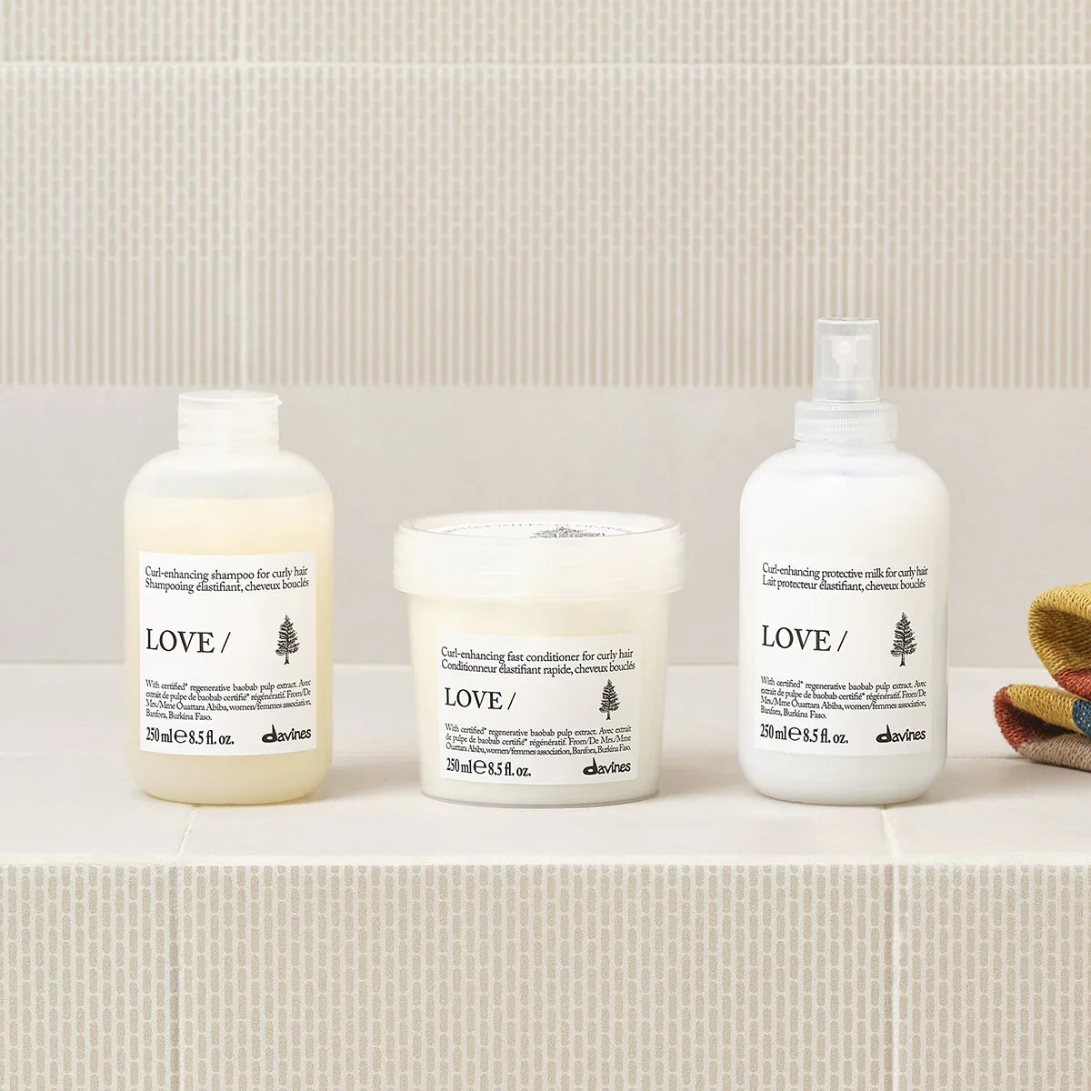 Love Curl Enhancing Milk - Davines Cyprus